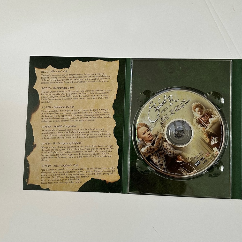 Elizabeth R DVD - Picture 5 of 5